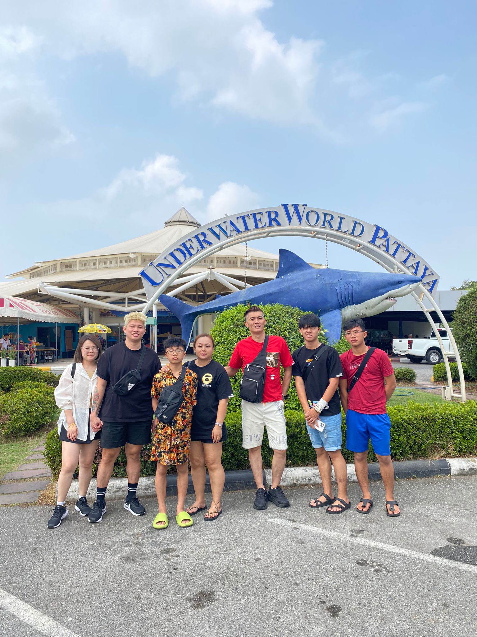 be5eacbd-3762-4034-86da-8188d33c3954